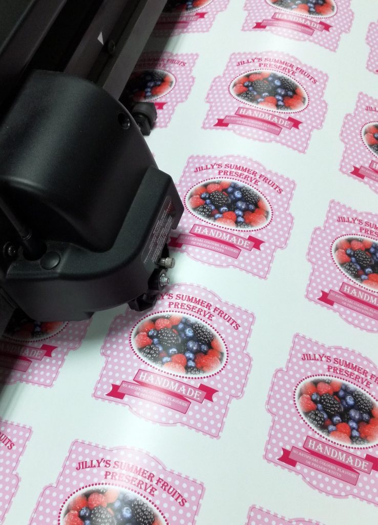 A jam label being printed.