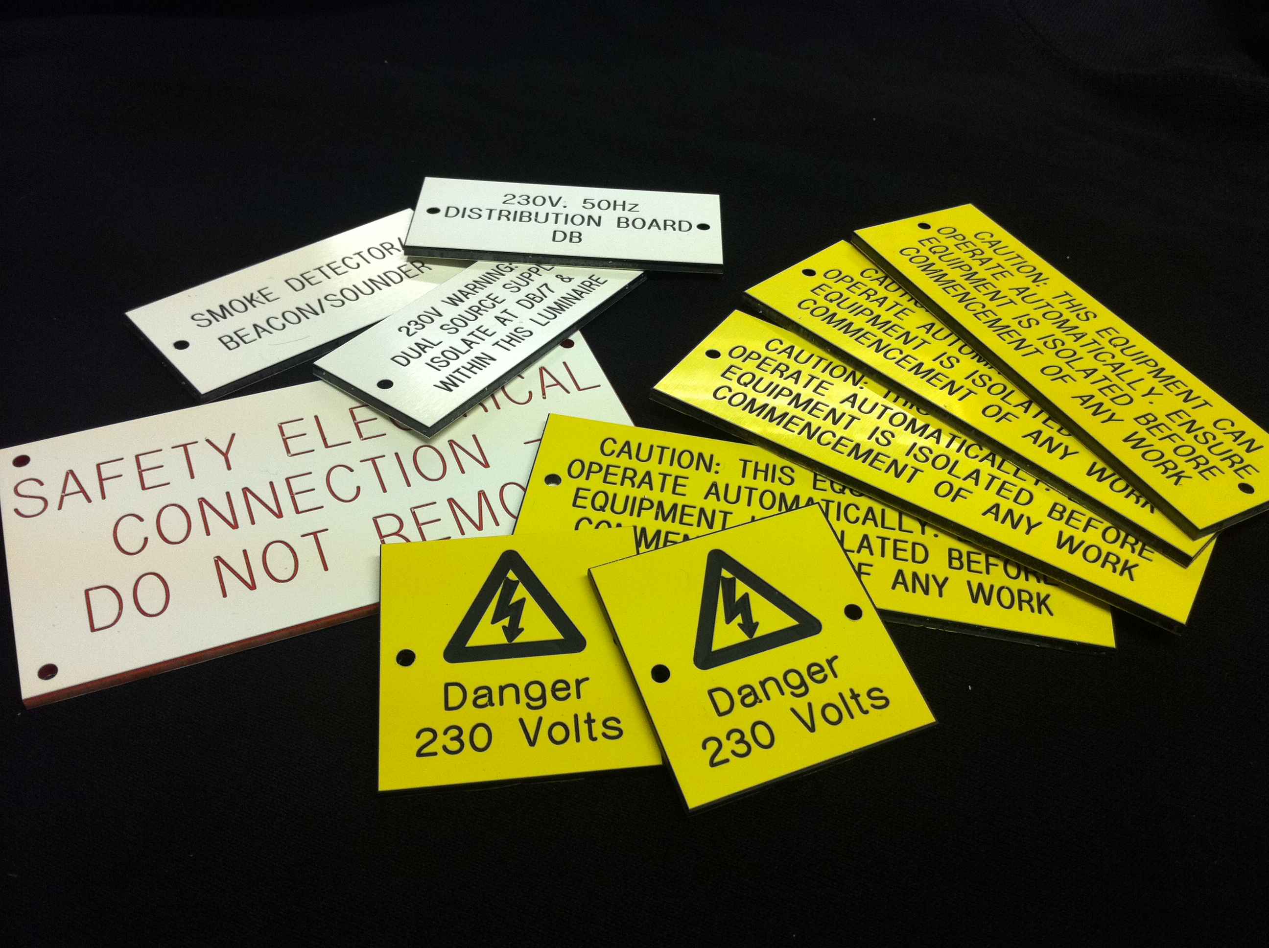 Engraved traffolyte labels and engraved plastic labels
