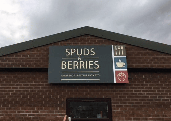 spuds & berries exterior signage 3